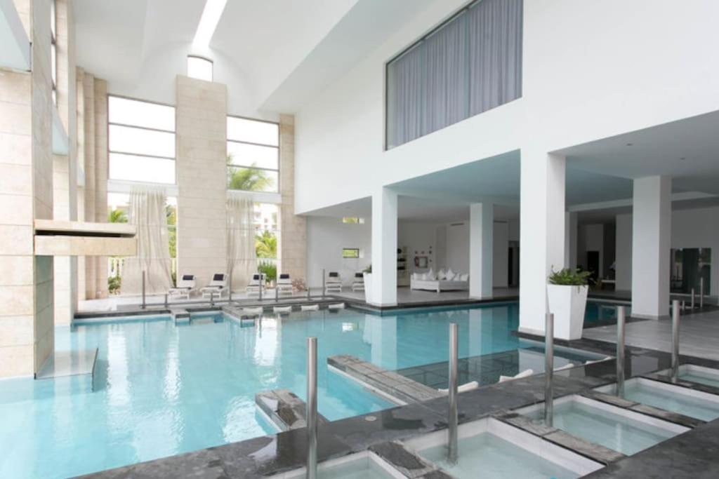 Luxury 2 bedroom Apartment in Mexican 5* Jungle resort setting