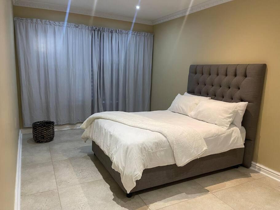 Rental house in Bluewater Bay view 3