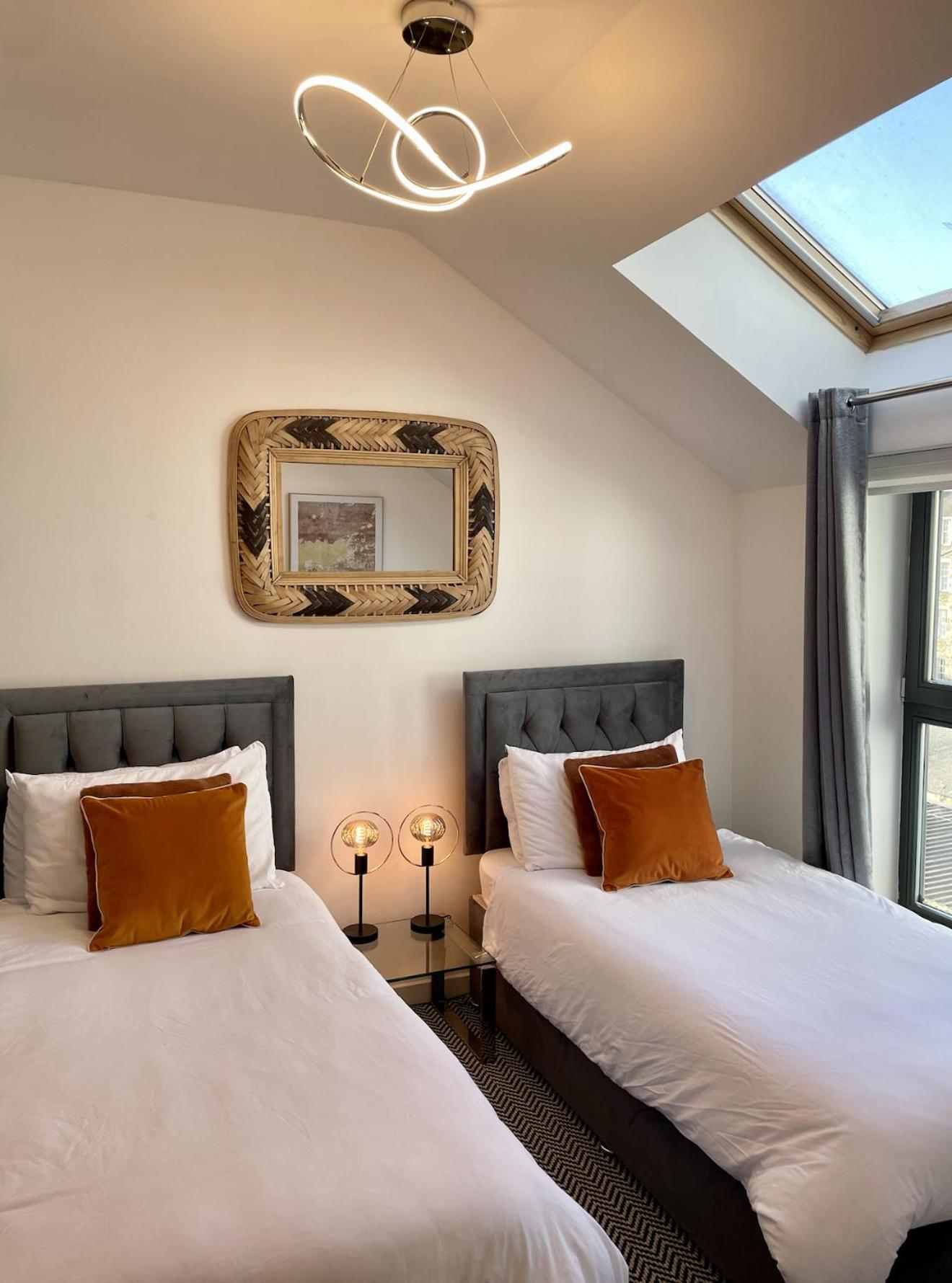 Edinburgh Penthouse 101 view 4