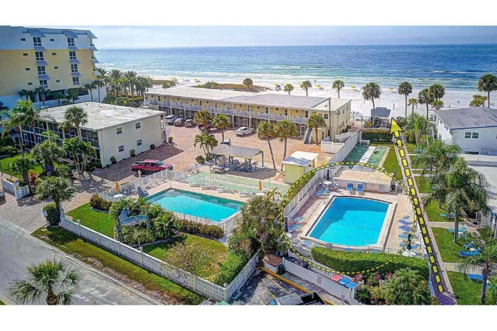 Beachfront Getaway in Siesta Key view 4