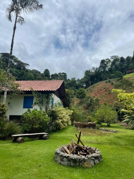Sítio Canto da Roça Com Cachoeira