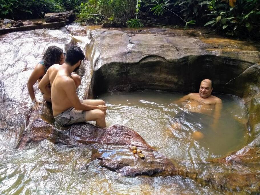 Sítio Canto da Roça Com Cachoeira