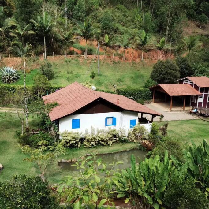 Sítio Canto da Roça Com Cachoeira