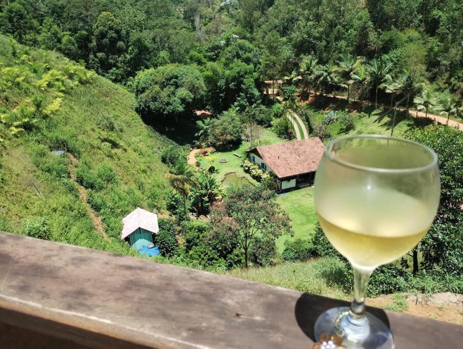Sítio Canto da Roça Com Cachoeira