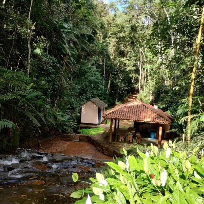 Sítio Canto da Roça Com Cachoeira