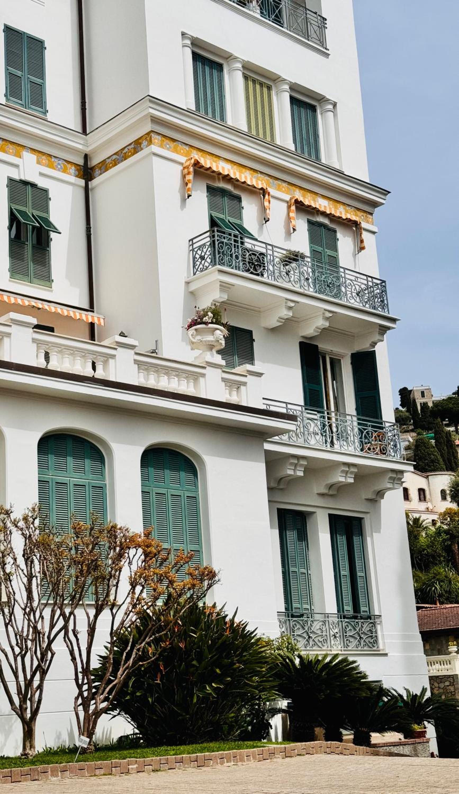 Elegant Sea View Retreat in Historic Villa with Pool view 4