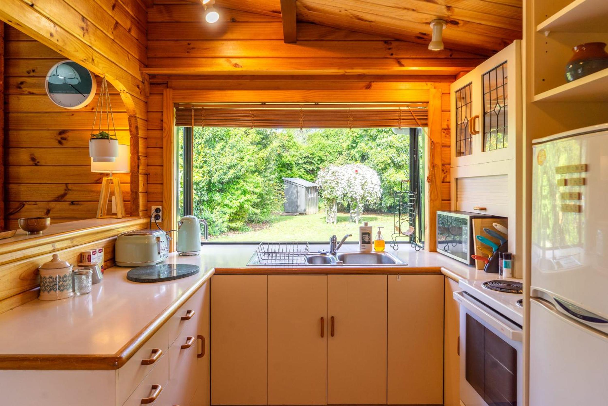 The Birds Nest - Nestled Hideaway view 3