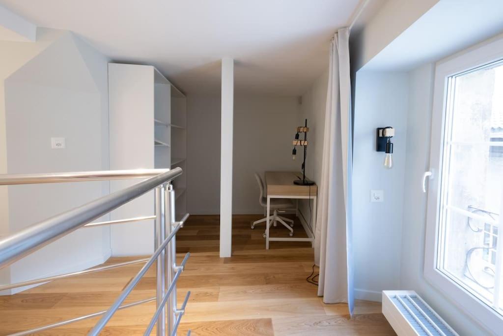 Studio-duplex Tower