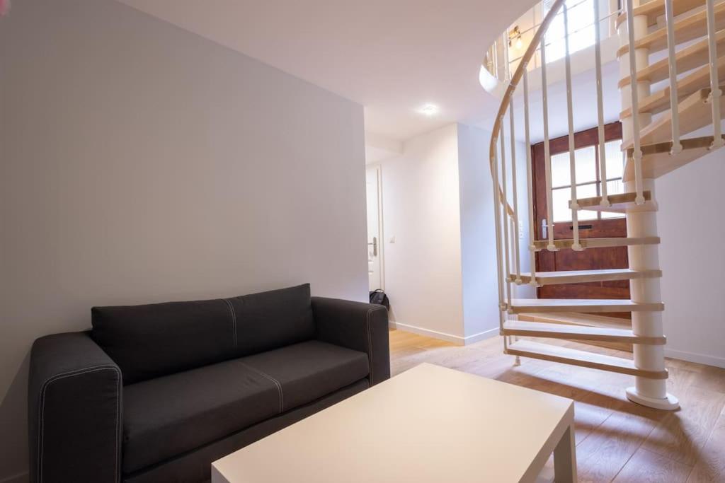 Studio-duplex Tower