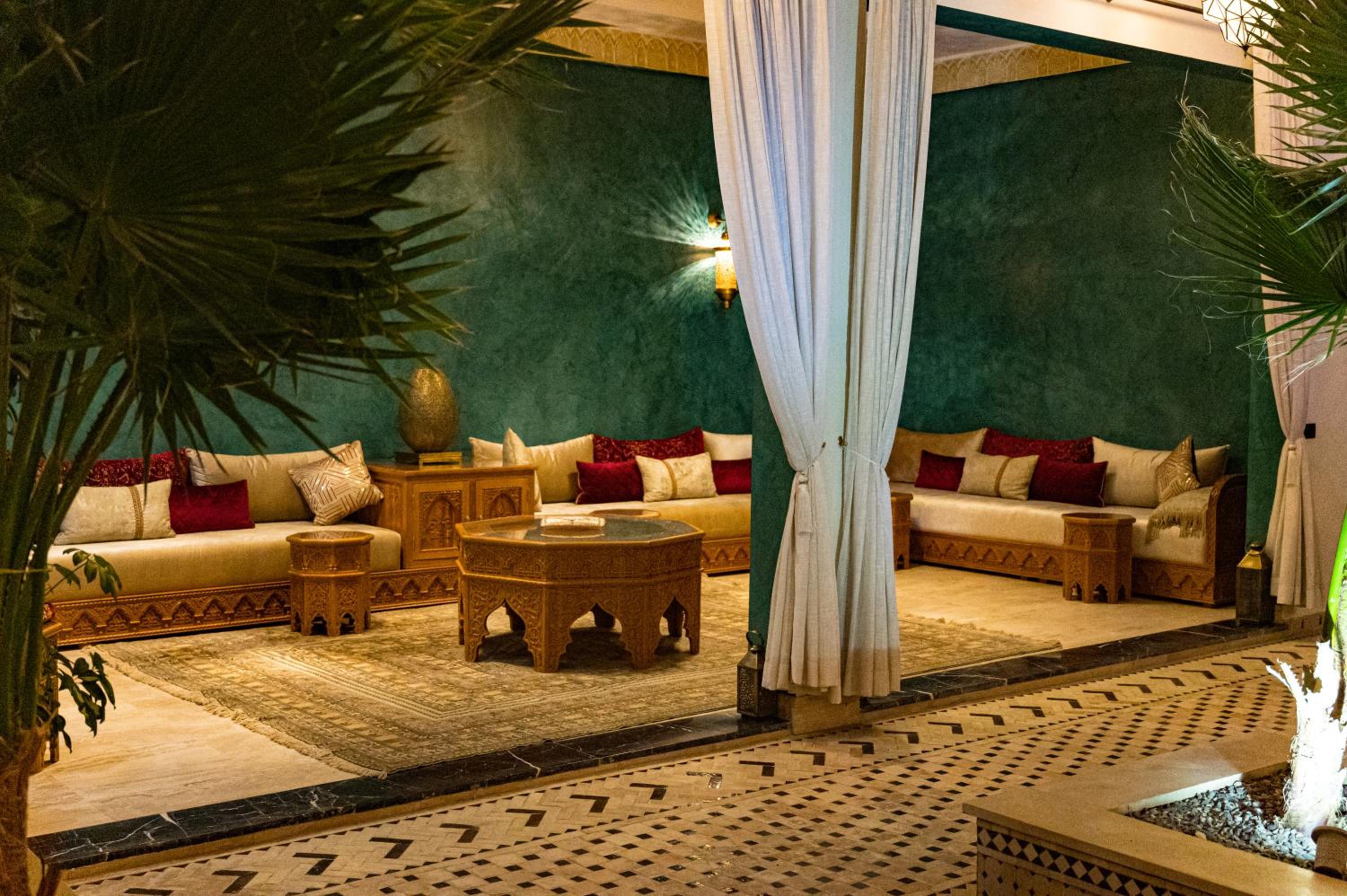 lounge