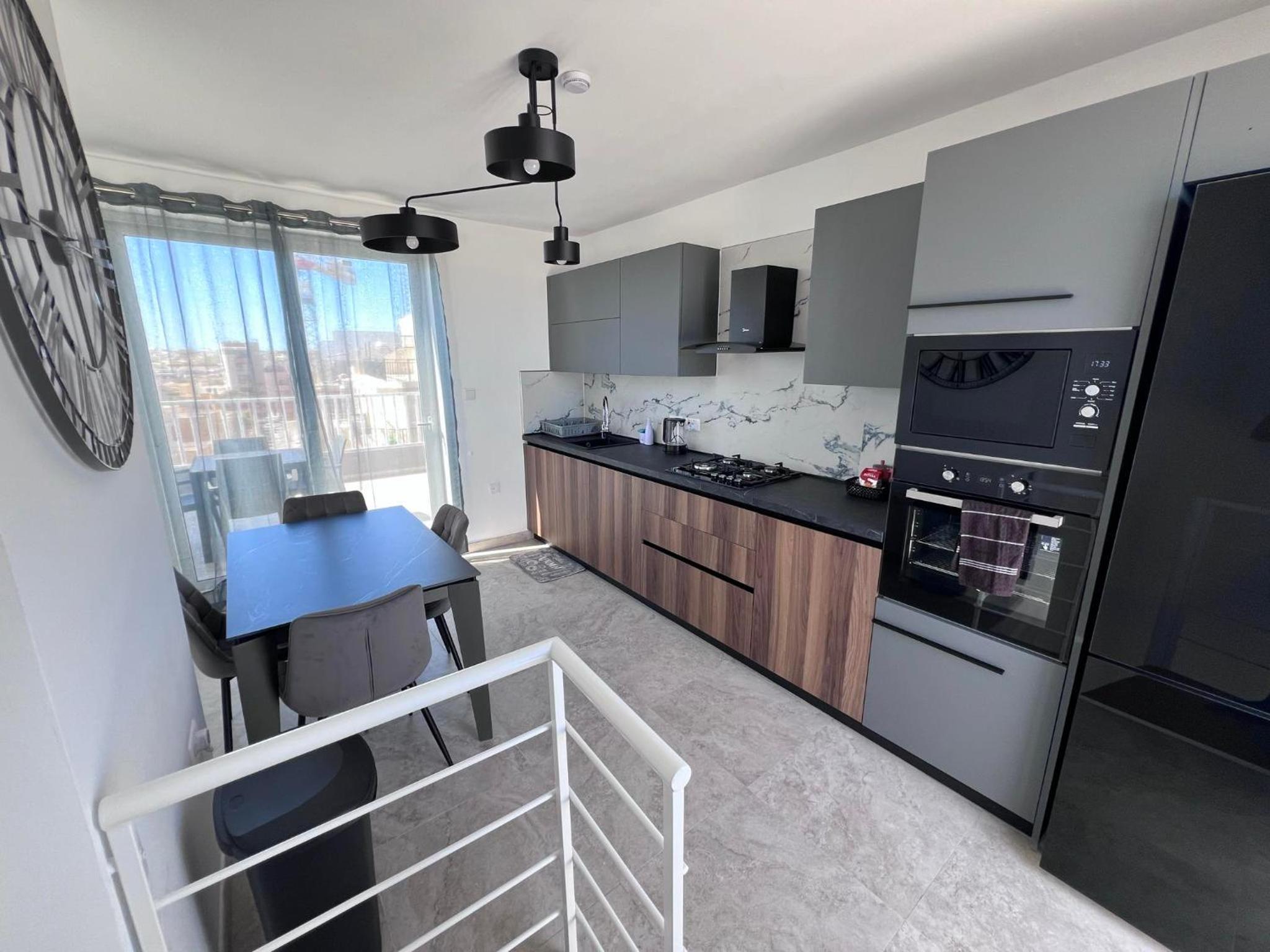Sea Breeze Duplex Deluxe Penthouse view 4