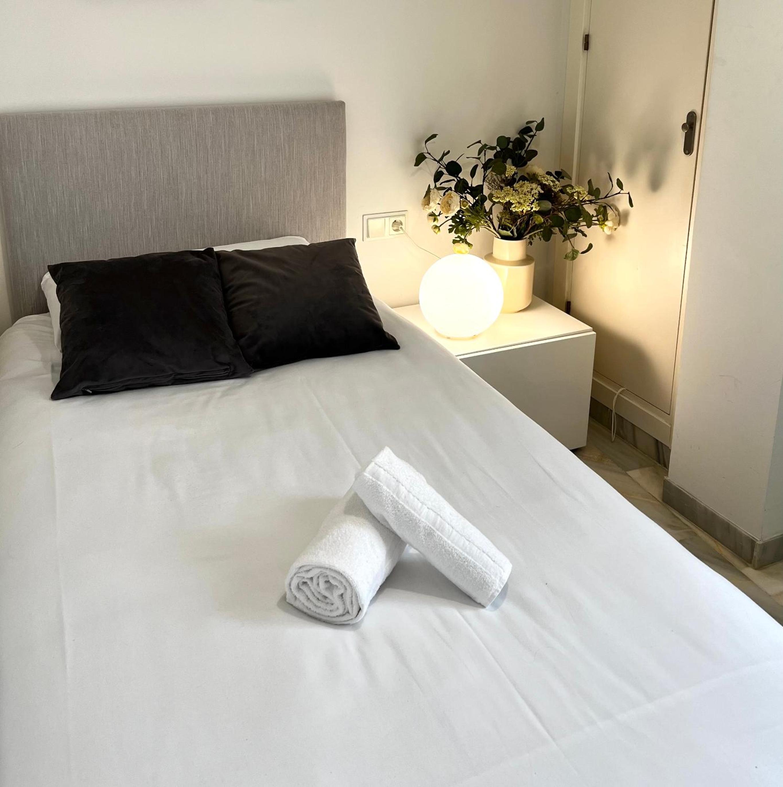 Nuevo Cathedral Deluxe Apartment SineseDesignHomes