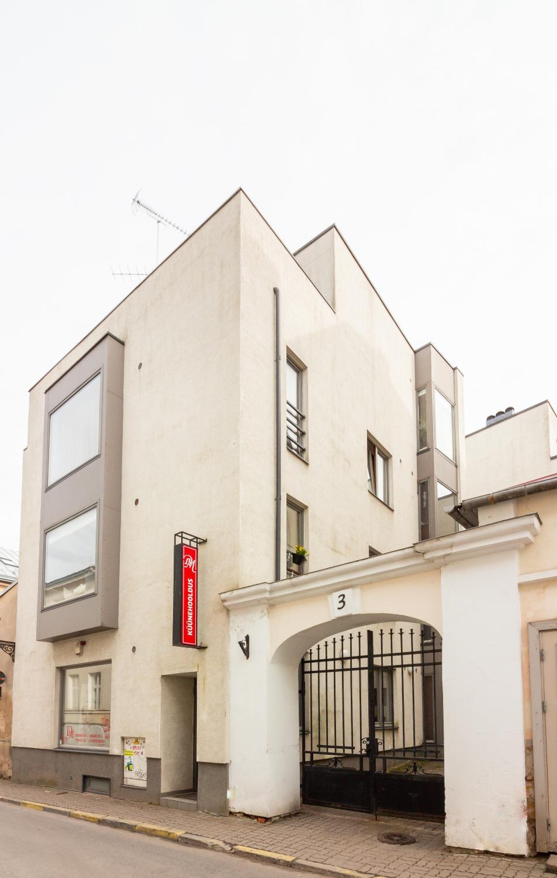 Old Town Deluxe Apartment