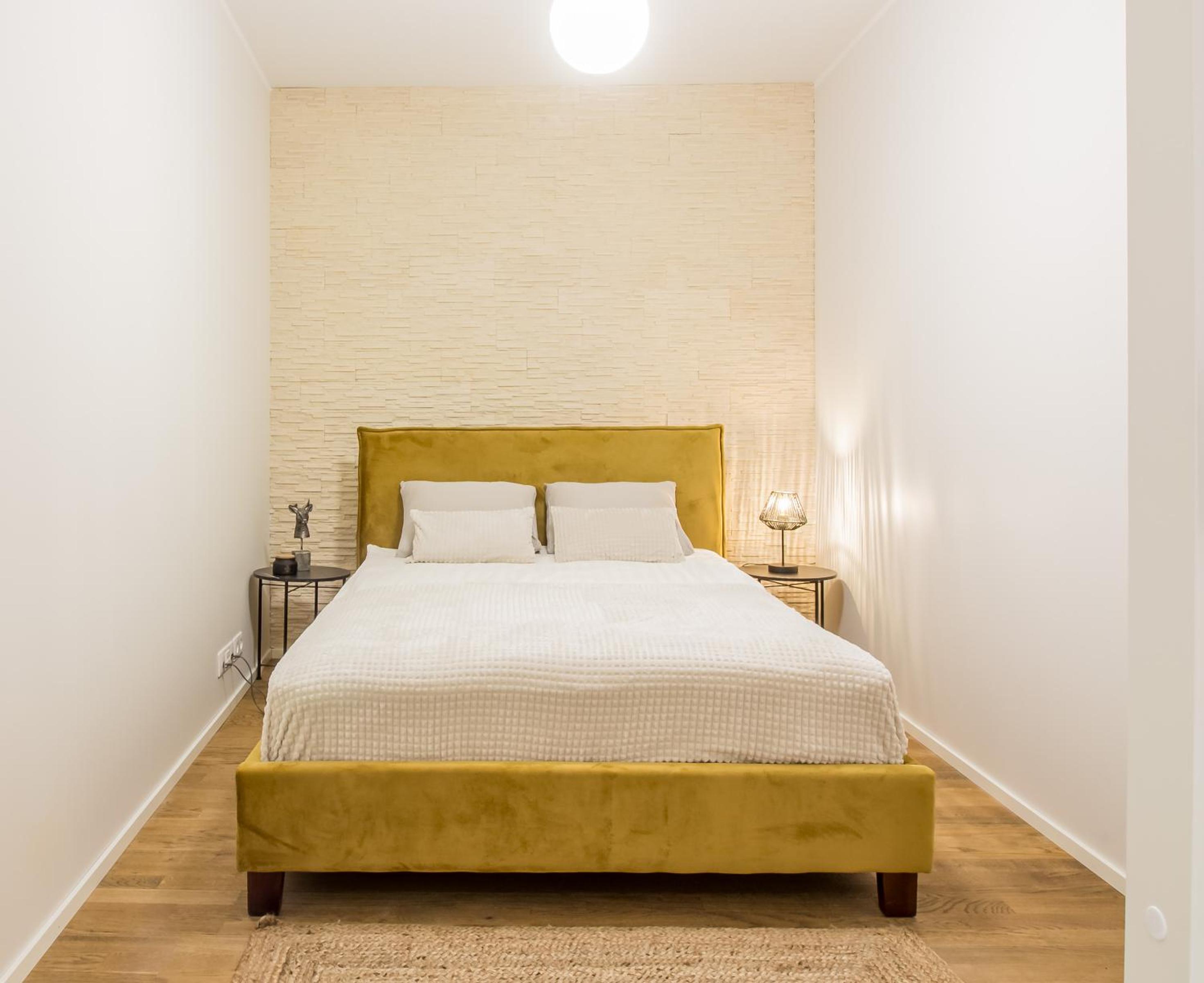 Old Town Deluxe Apartment