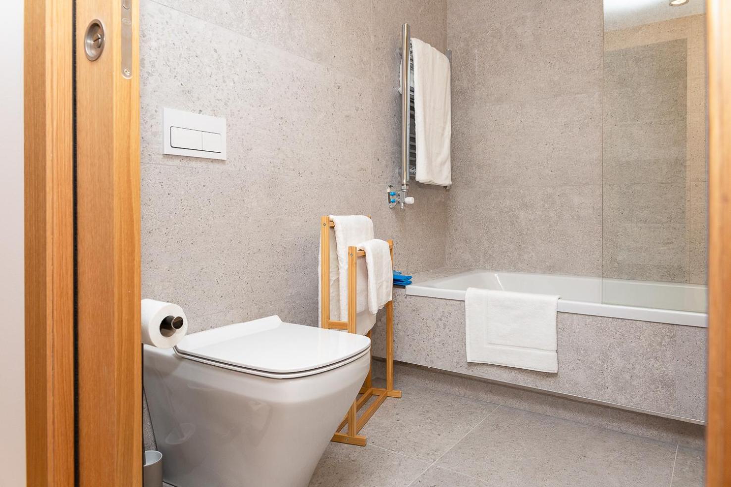 AndBnB I Refugio a Pie de Pistas con Piscina, Sauna y Gym