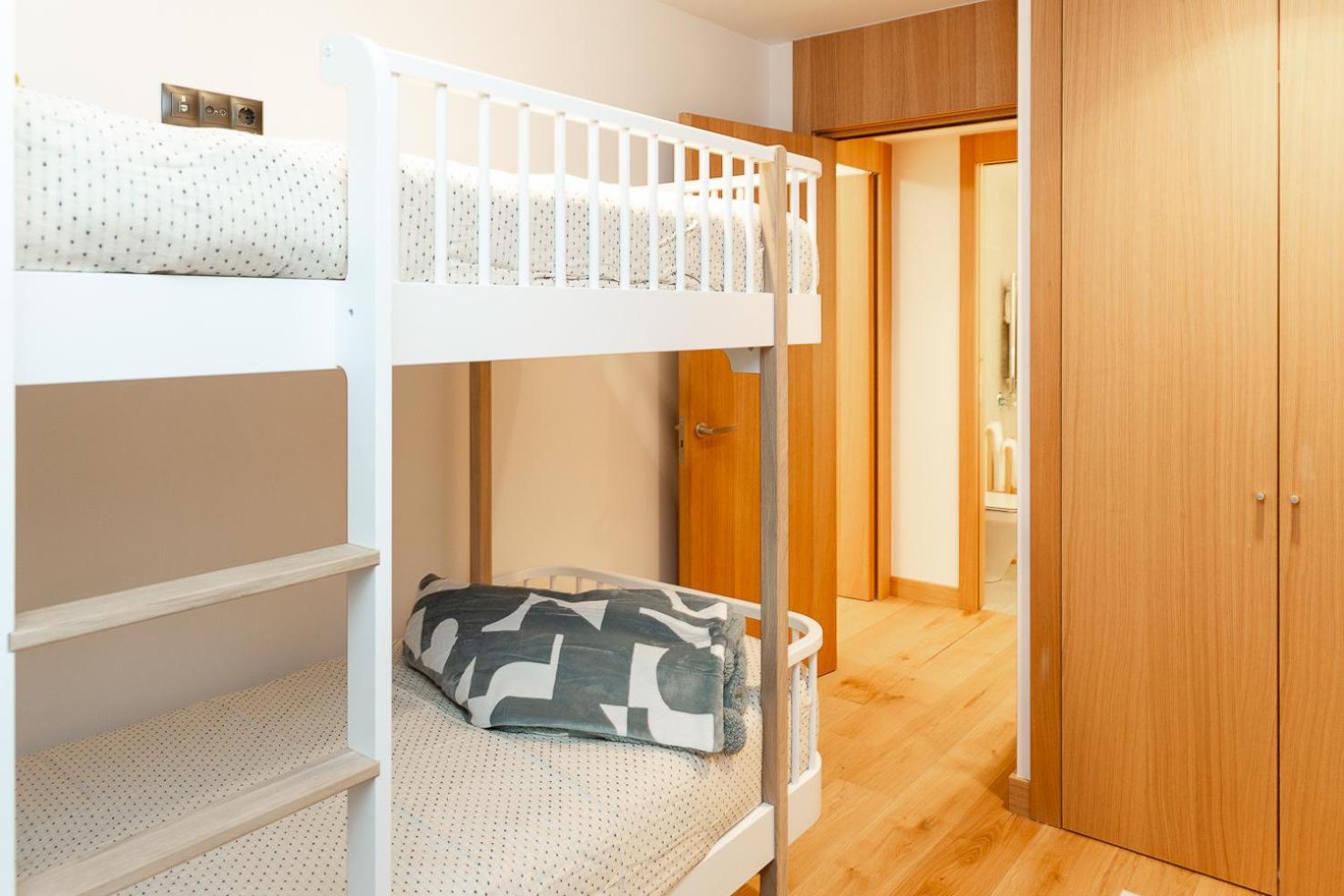 AndBnB I Refugio a Pie de Pistas con Piscina, Sauna y Gym