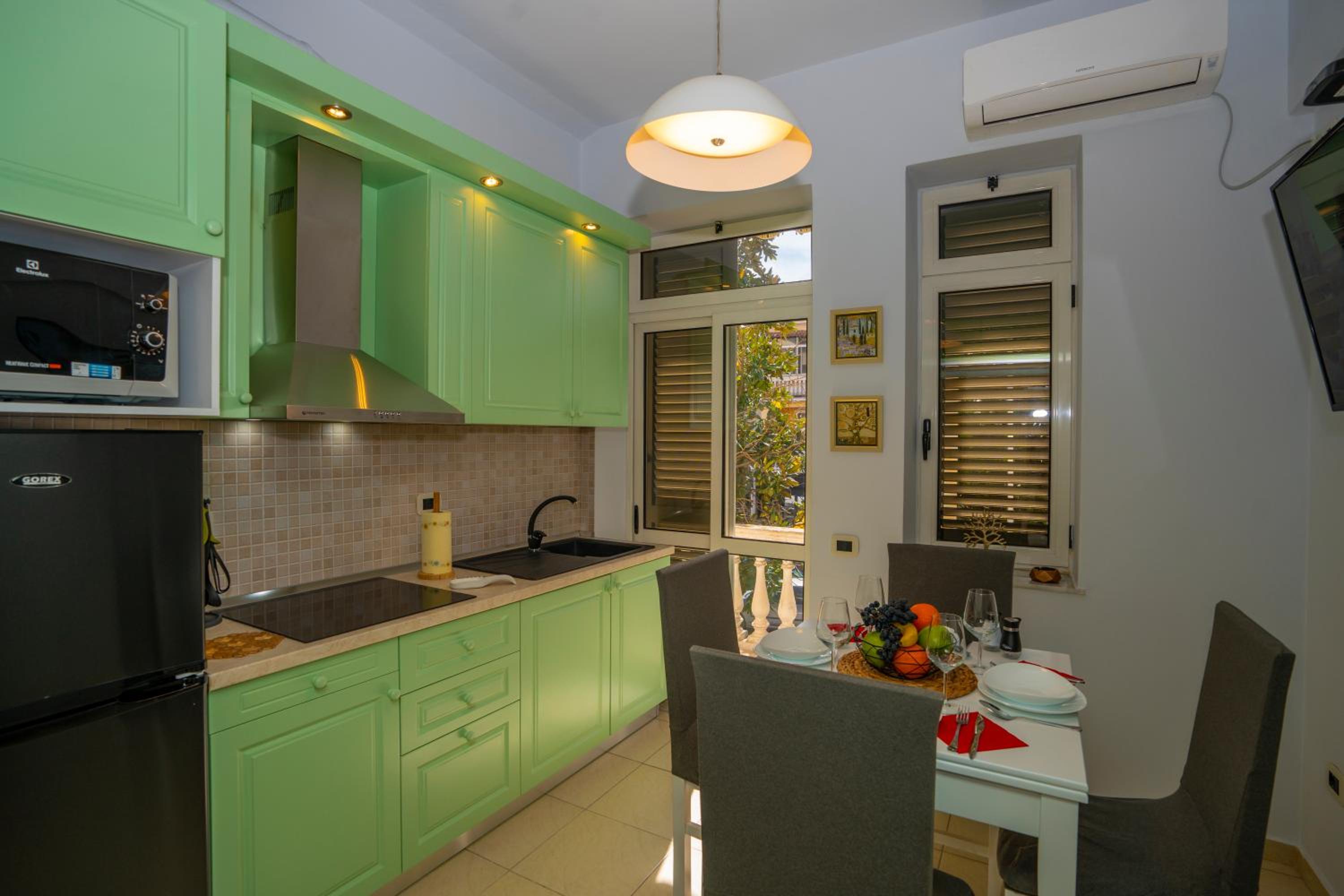 Zoi Apartment