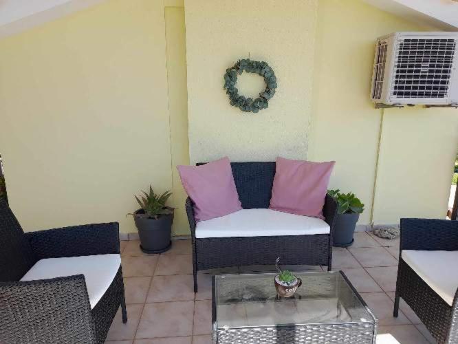 Elia studios photo 4