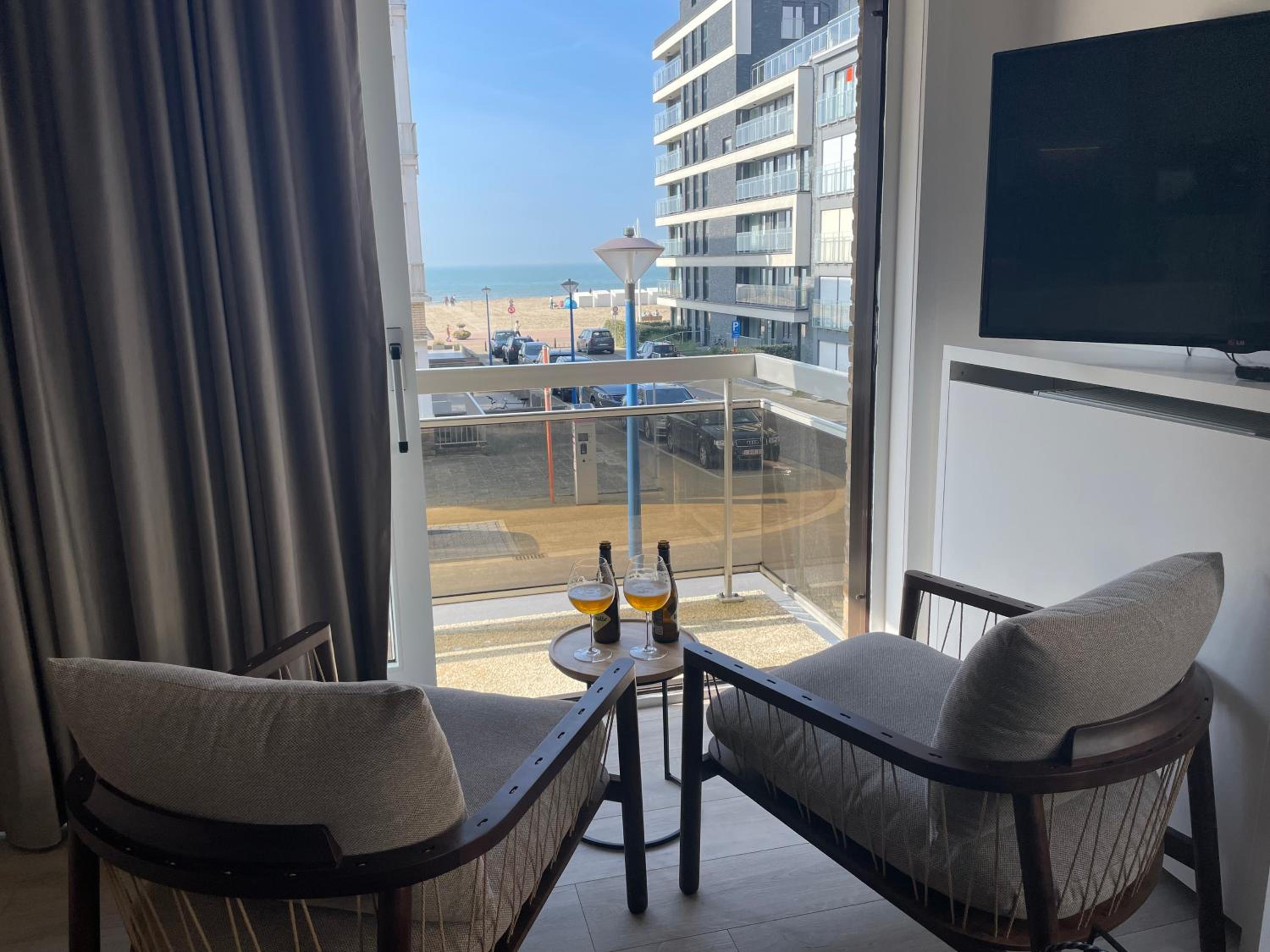 Dzee Appartement frontaal zeezicht