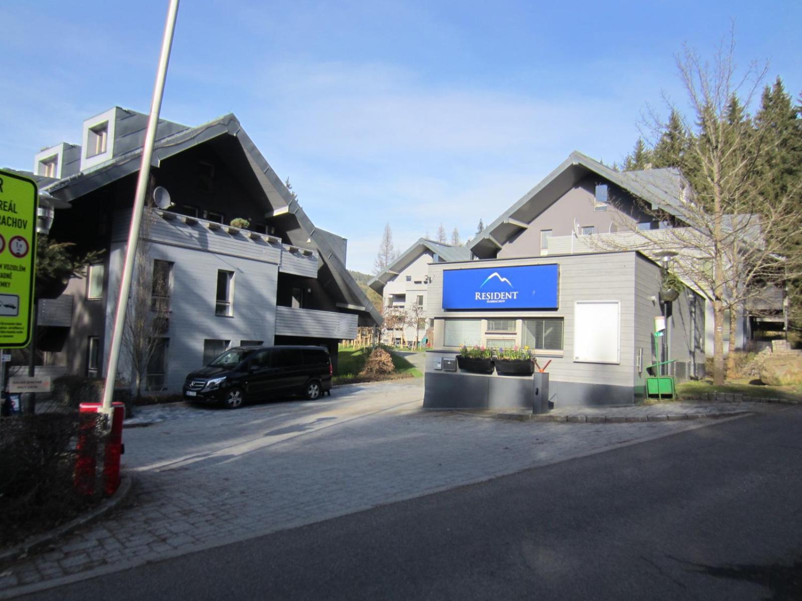 Family studio Resident s terasou, garáží, kuchyňskou linkou, vhodné i pro rodiny s dětmi, u sjezdovky pro děti, bobové dráhy, FREE Garage, FREE WIFI, výhle