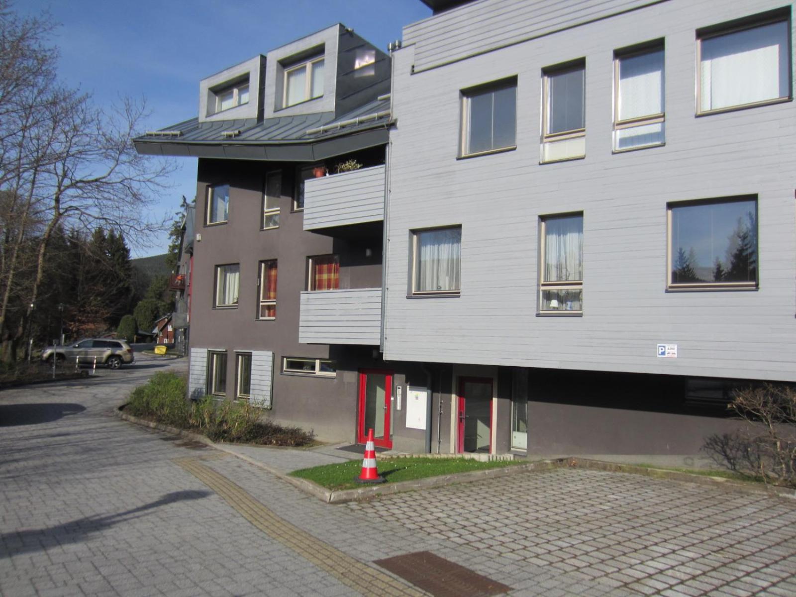 Family studio Resident s terasou, garáží, kuchyňskou linkou, vhodné i pro rodiny s dětmi, u sjezdovky pro děti, bobové dráhy, FREE Garage, FREE WIFI, výhle