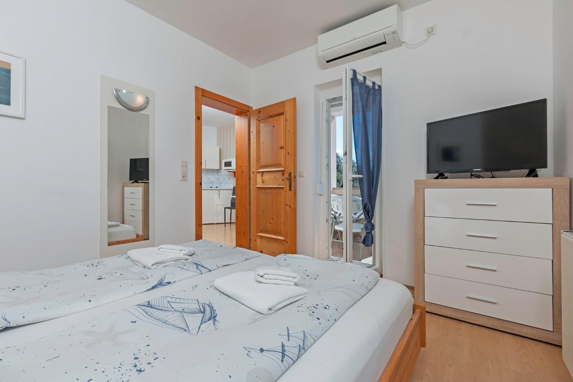 Apartments Antic