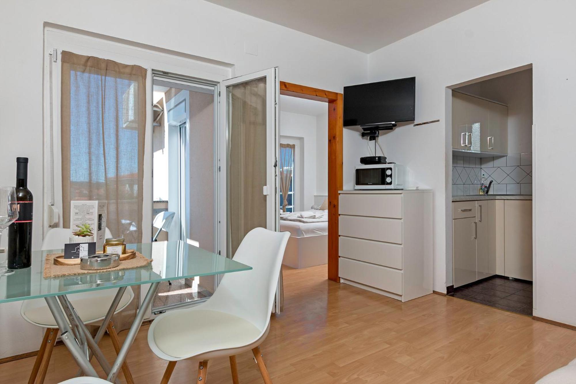 Apartments Antic