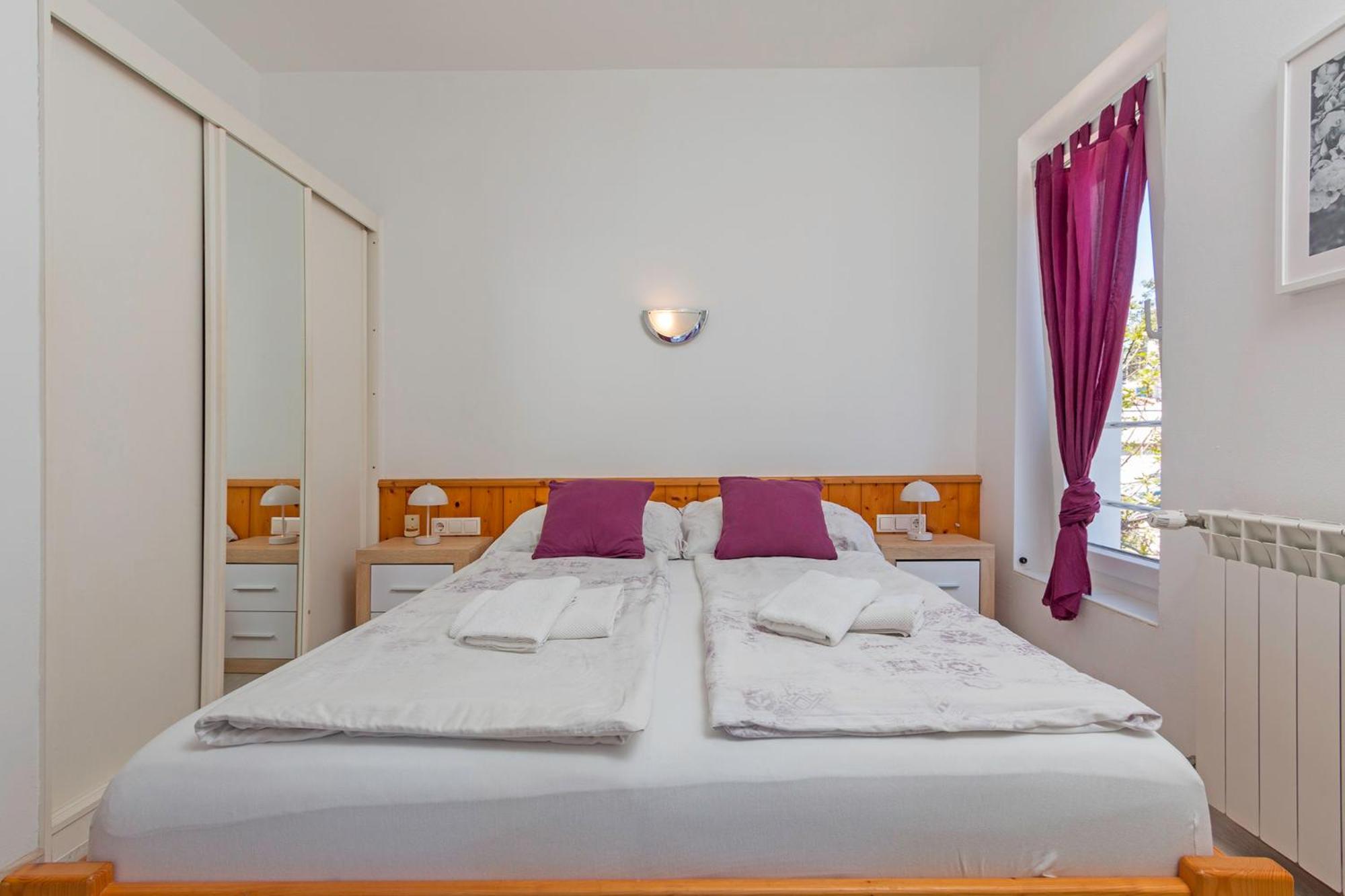 Apartments Antic
