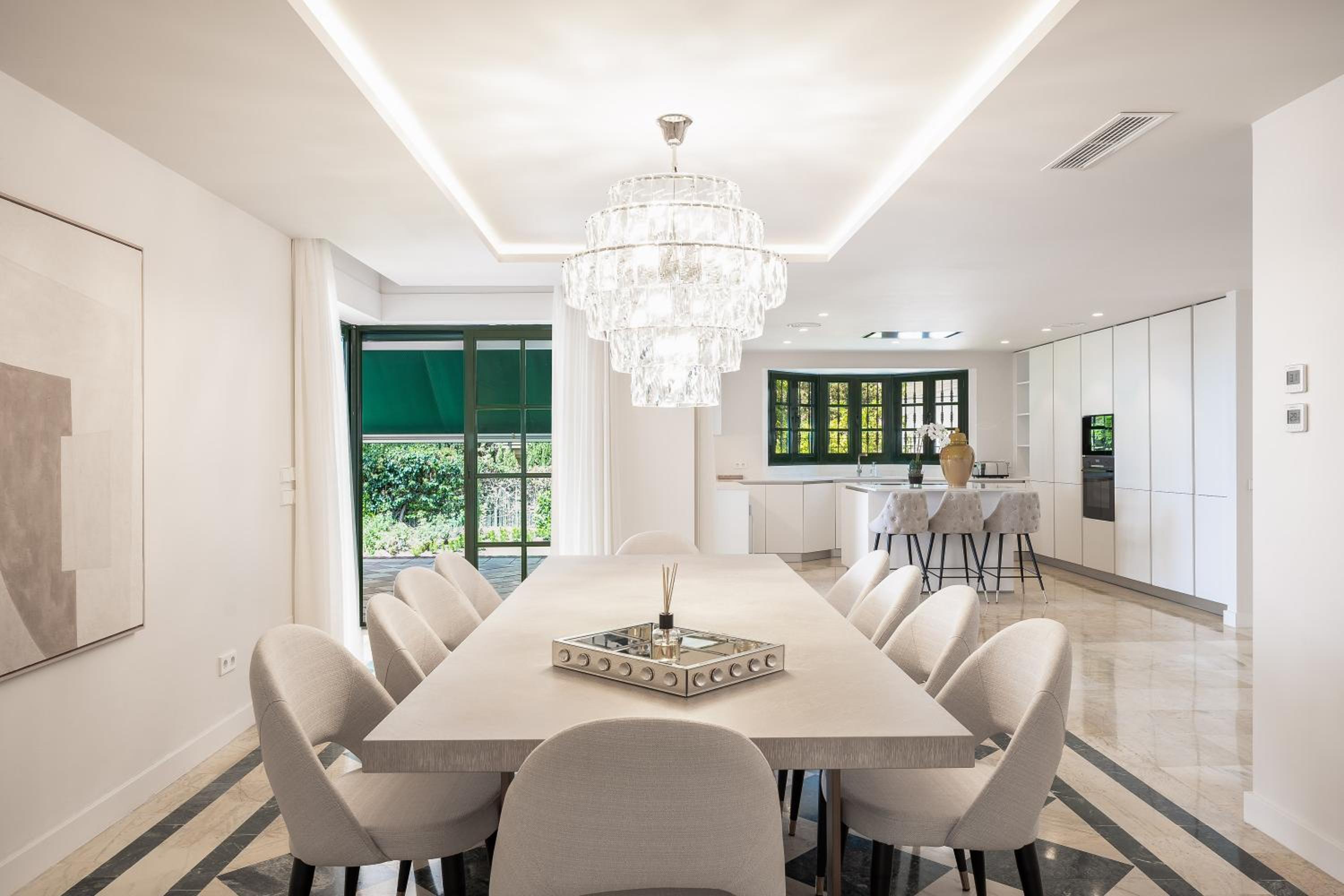 Villa Shakira, Sierra Blanca, Marbella