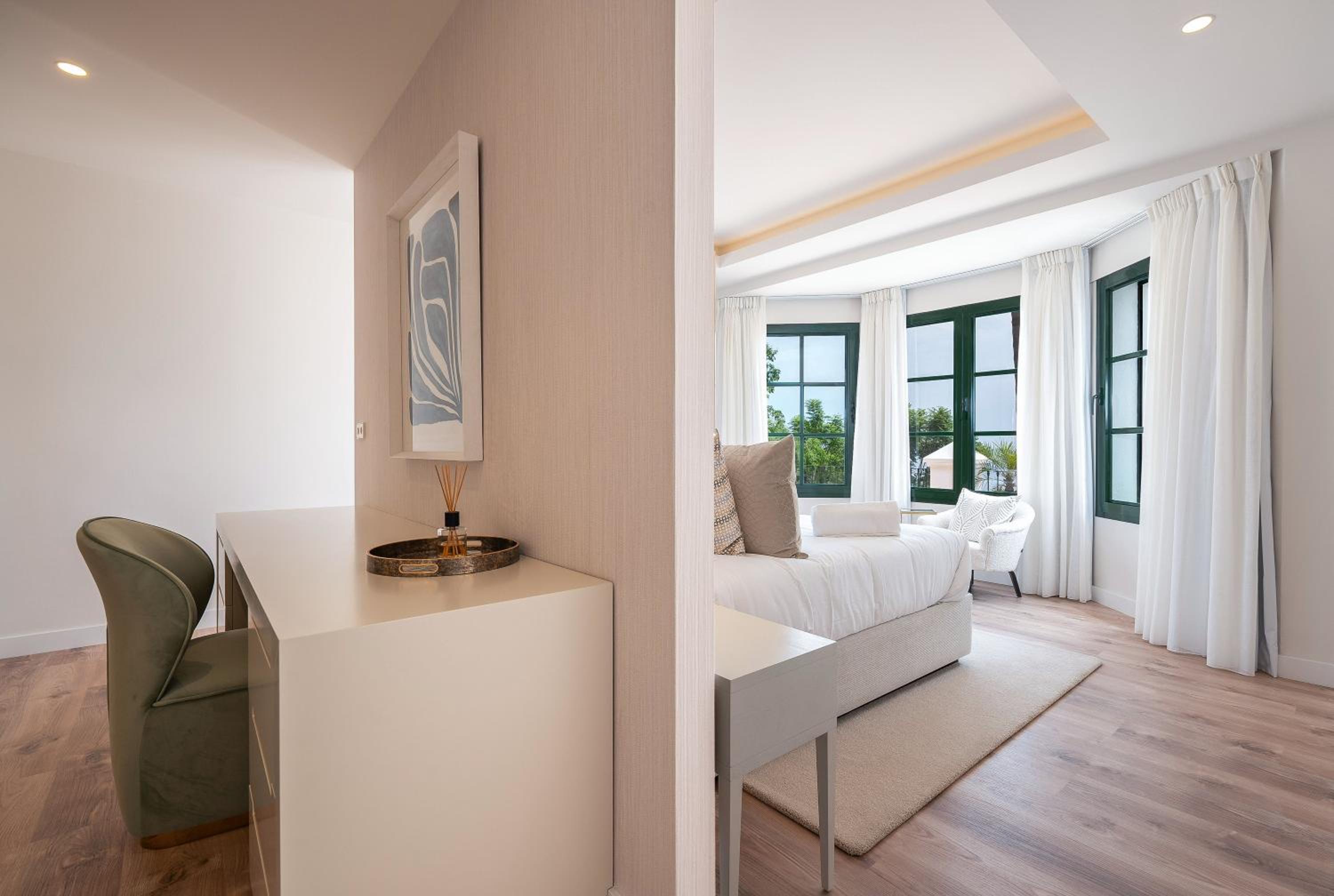 Villa Shakira, Sierra Blanca, Marbella