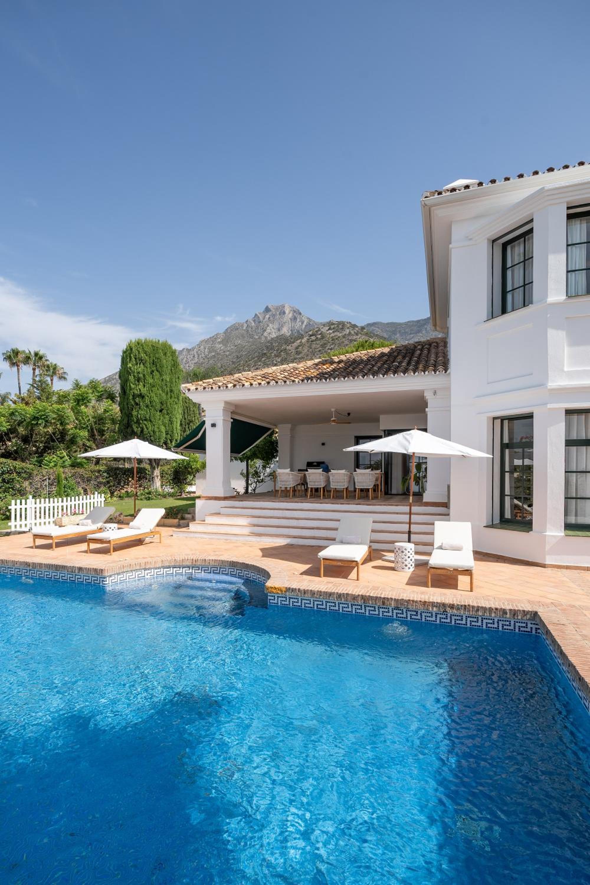 Villa Shakira, Sierra Blanca, Marbella