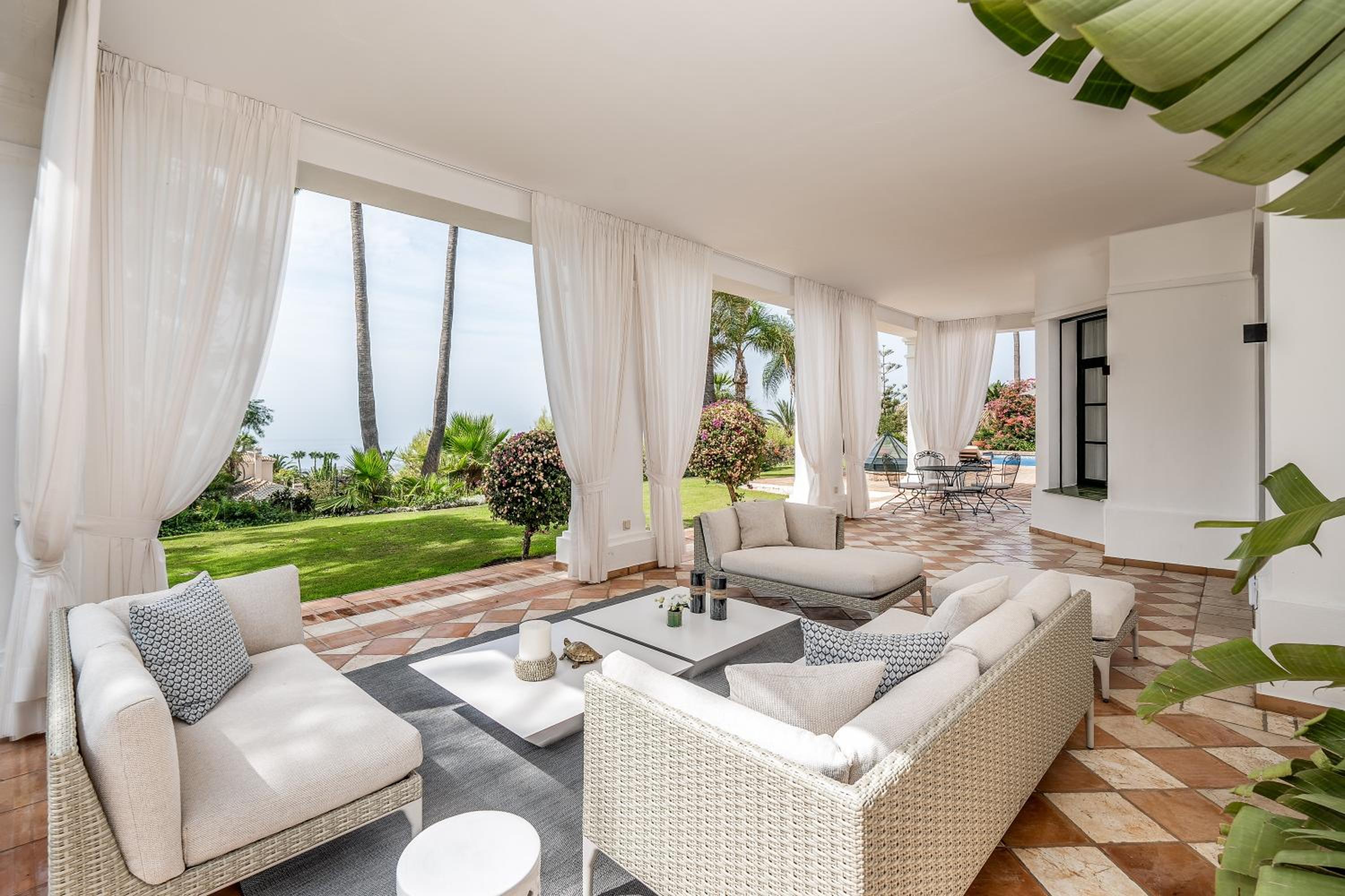 Villa Shakira, Sierra Blanca, Marbella