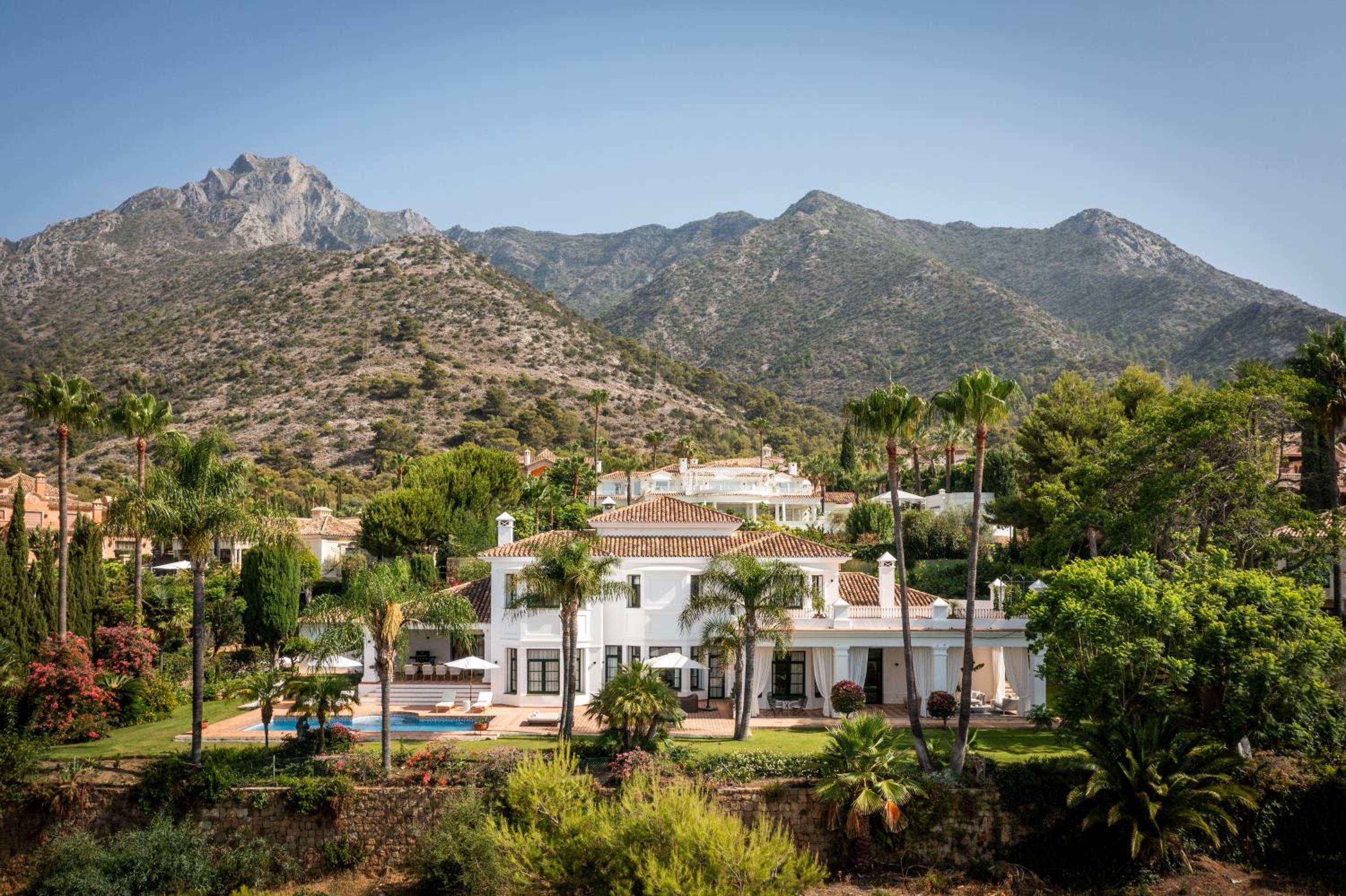 Villa Shakira, Sierra Blanca, Marbella