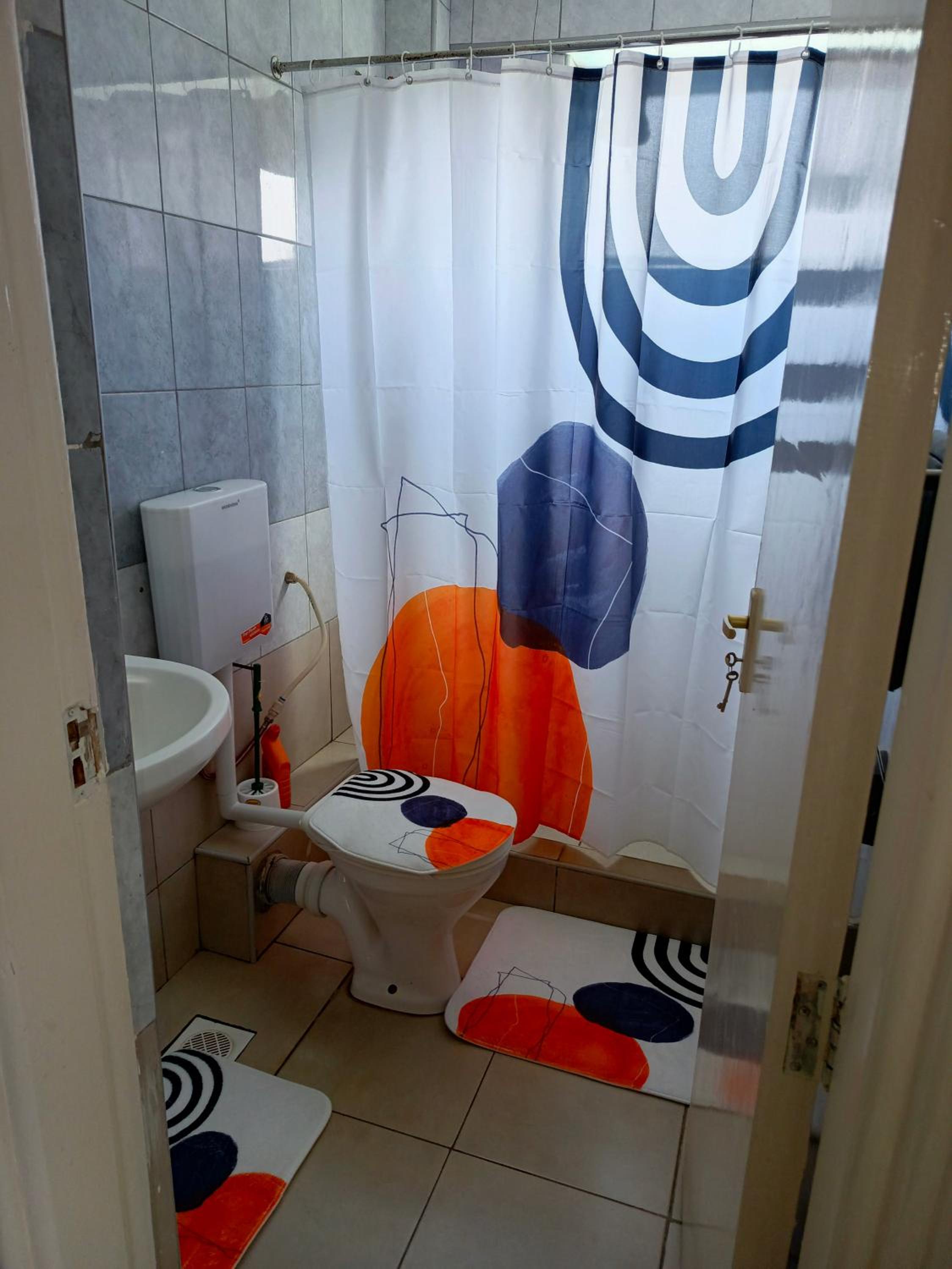 One Bedroom Near Bomas of Kenya and Nairobi National Park view 4