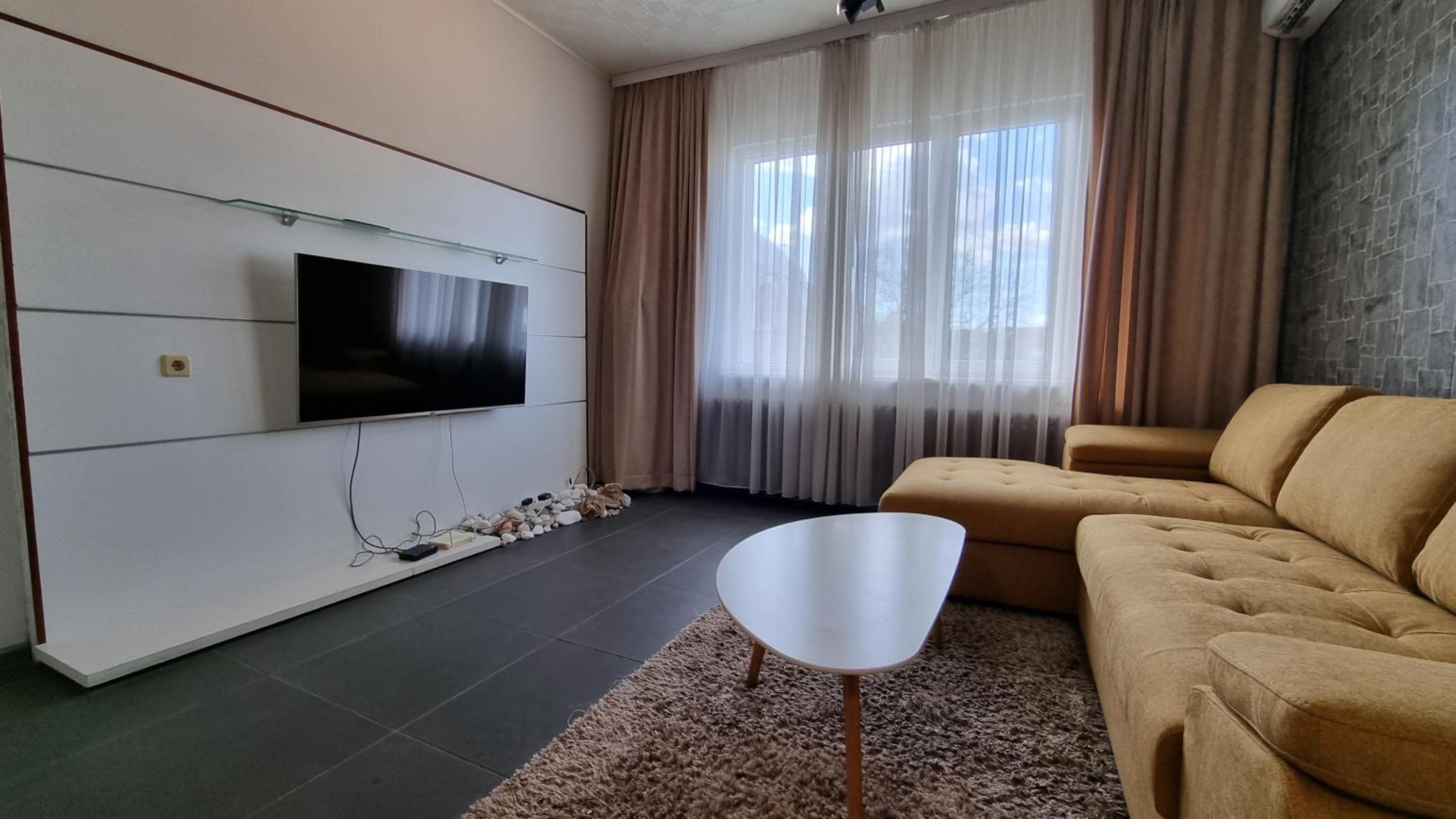 Central Apartment