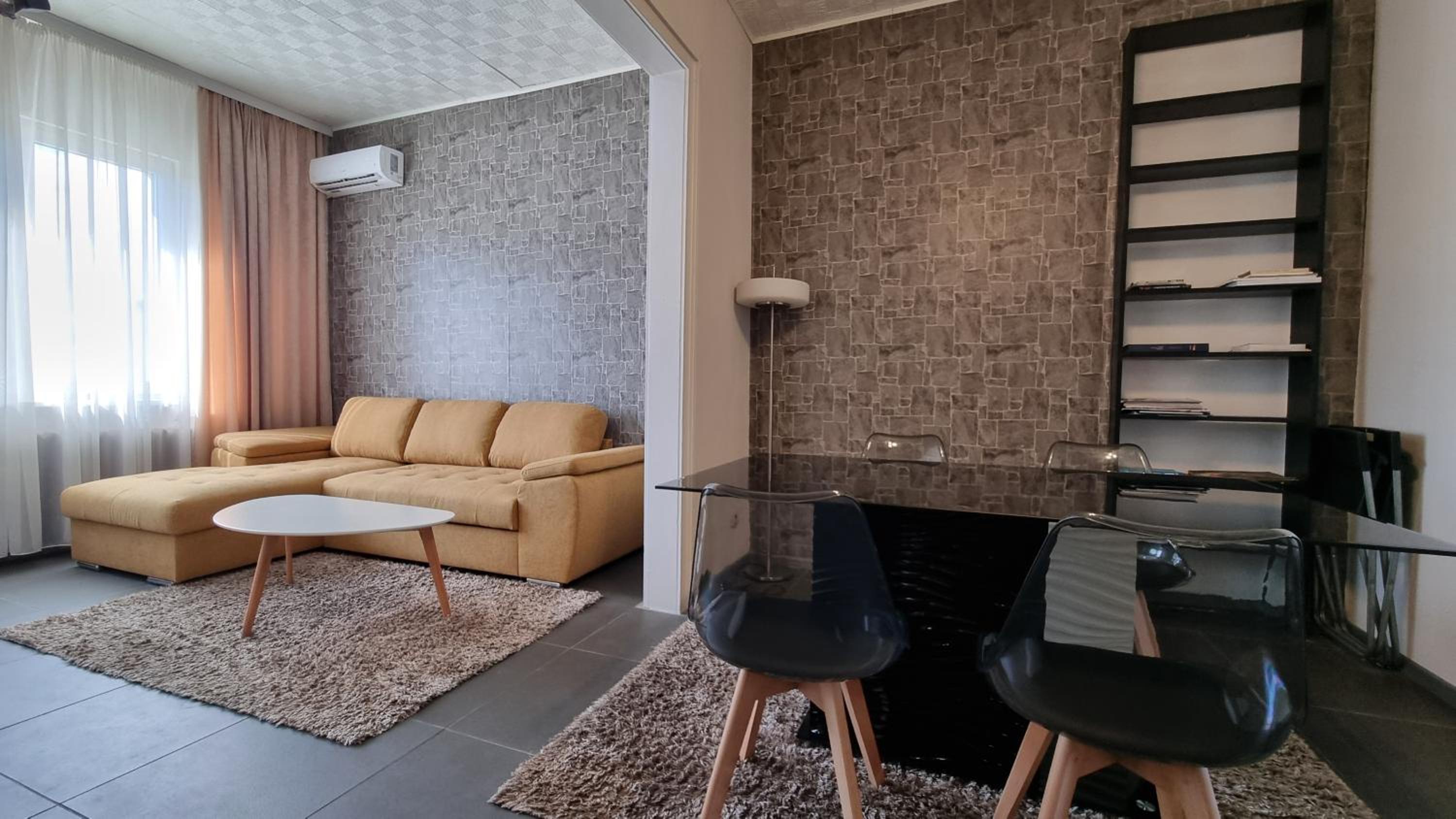 Central Apartment