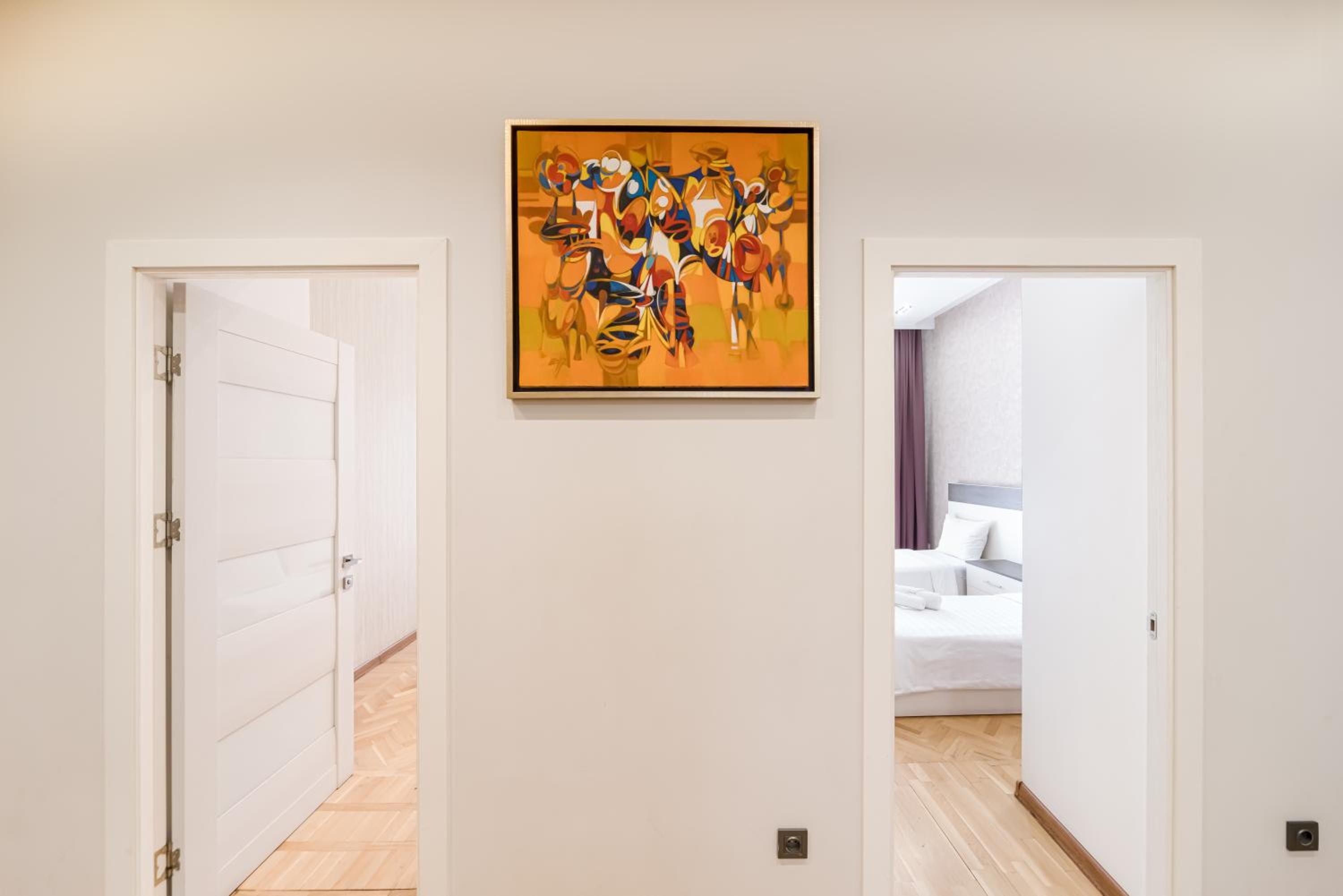 2-BDR/Abovyan str/Downtown/Modern apartment
