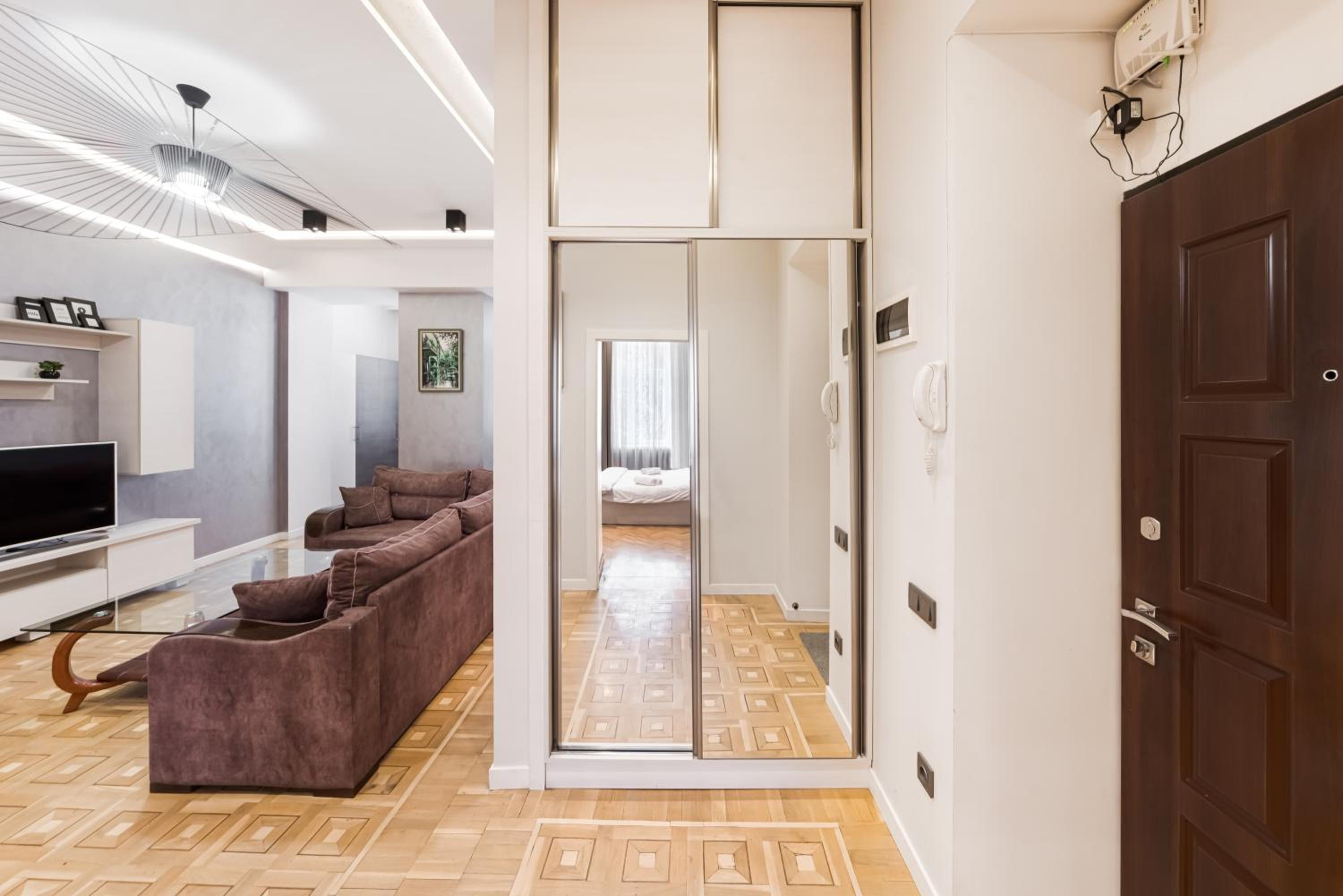 2-BDR/Abovyan str/Downtown/Modern apartment