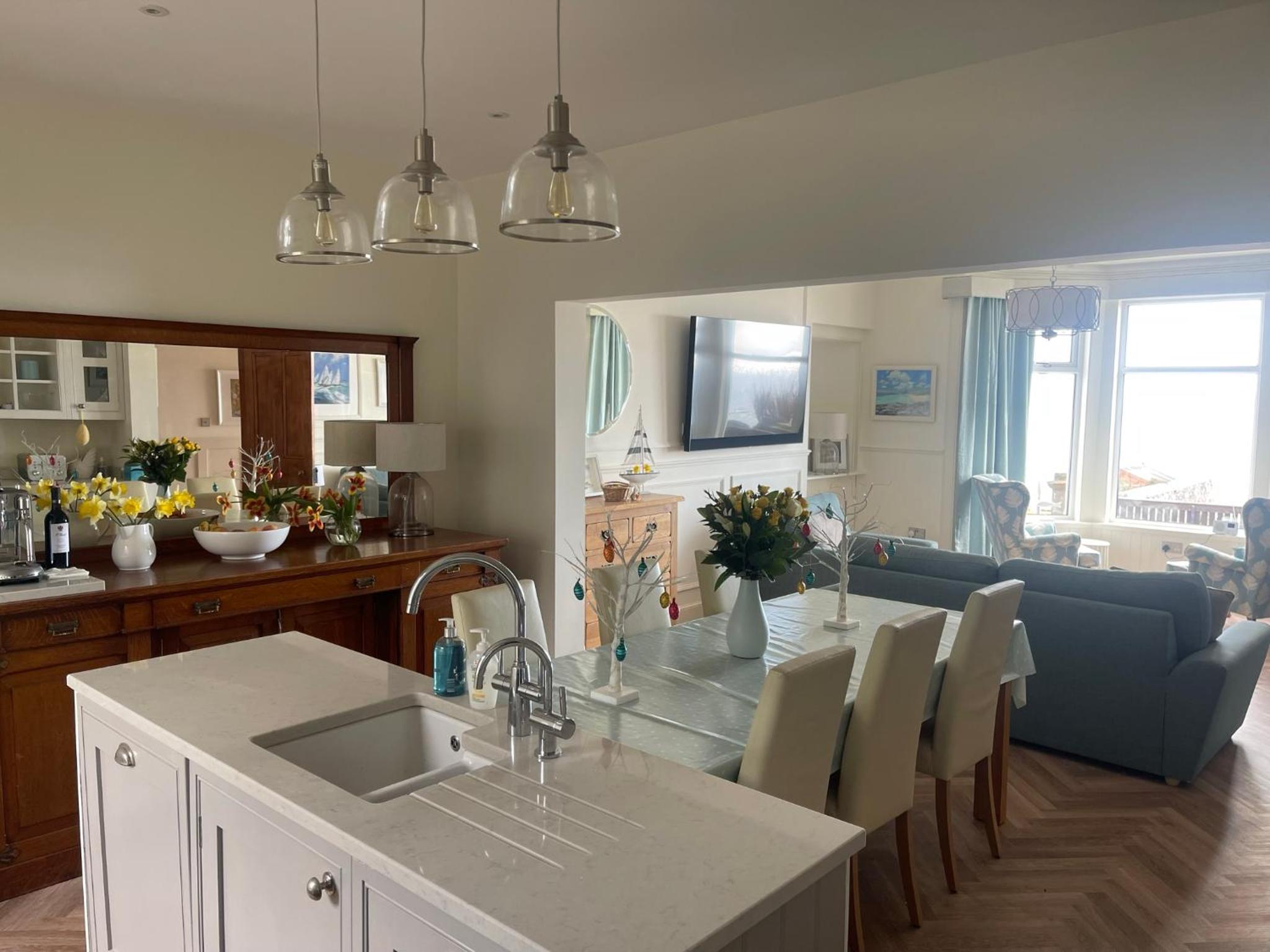 Rollo Villa, 4 bed luxury apartment, superb sea views, Lower Largo, 25 mins to St Andrews view 3