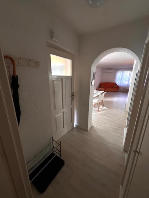 Sofi appartment