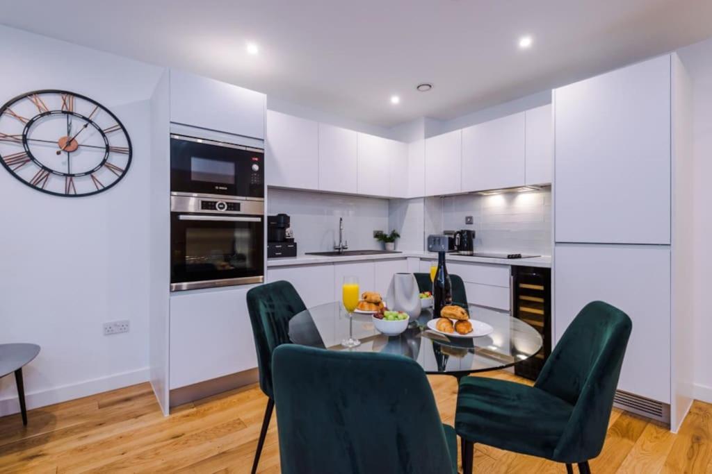 Arden Suite - Discounted Stays! view 2