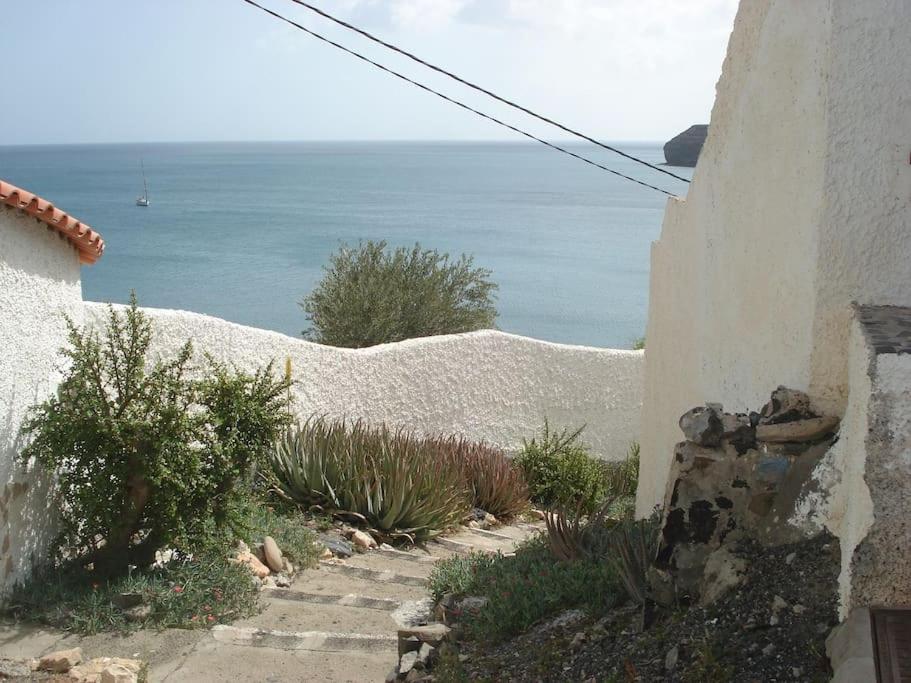 Lovely house Fuerteventura, cactus garden*sea view