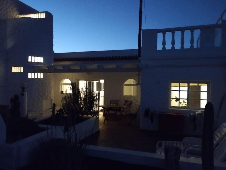 Lovely house Fuerteventura, cactus garden*sea view