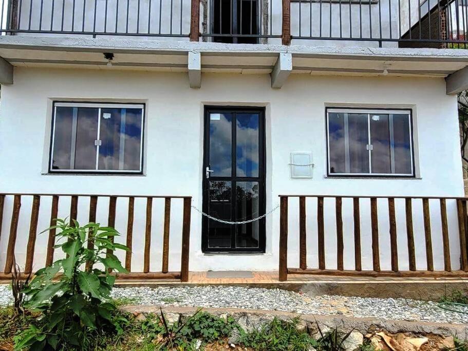 Casa com 2 suítes em Lavras Novas