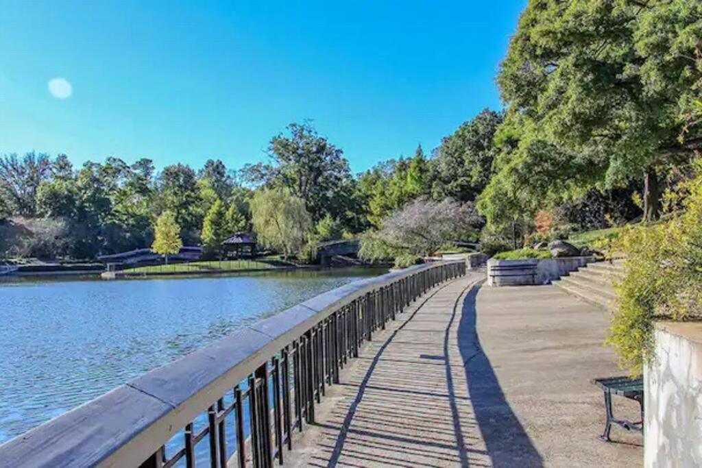 North Raleigh Private Retreat