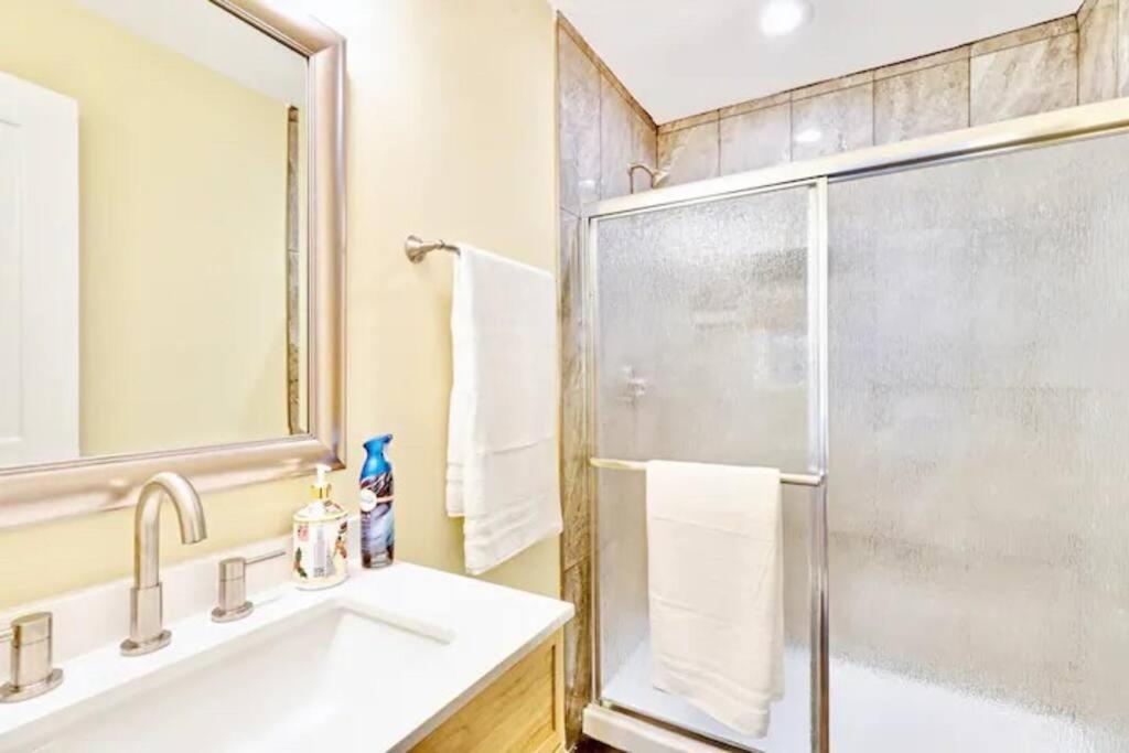 North Raleigh Private Retreat