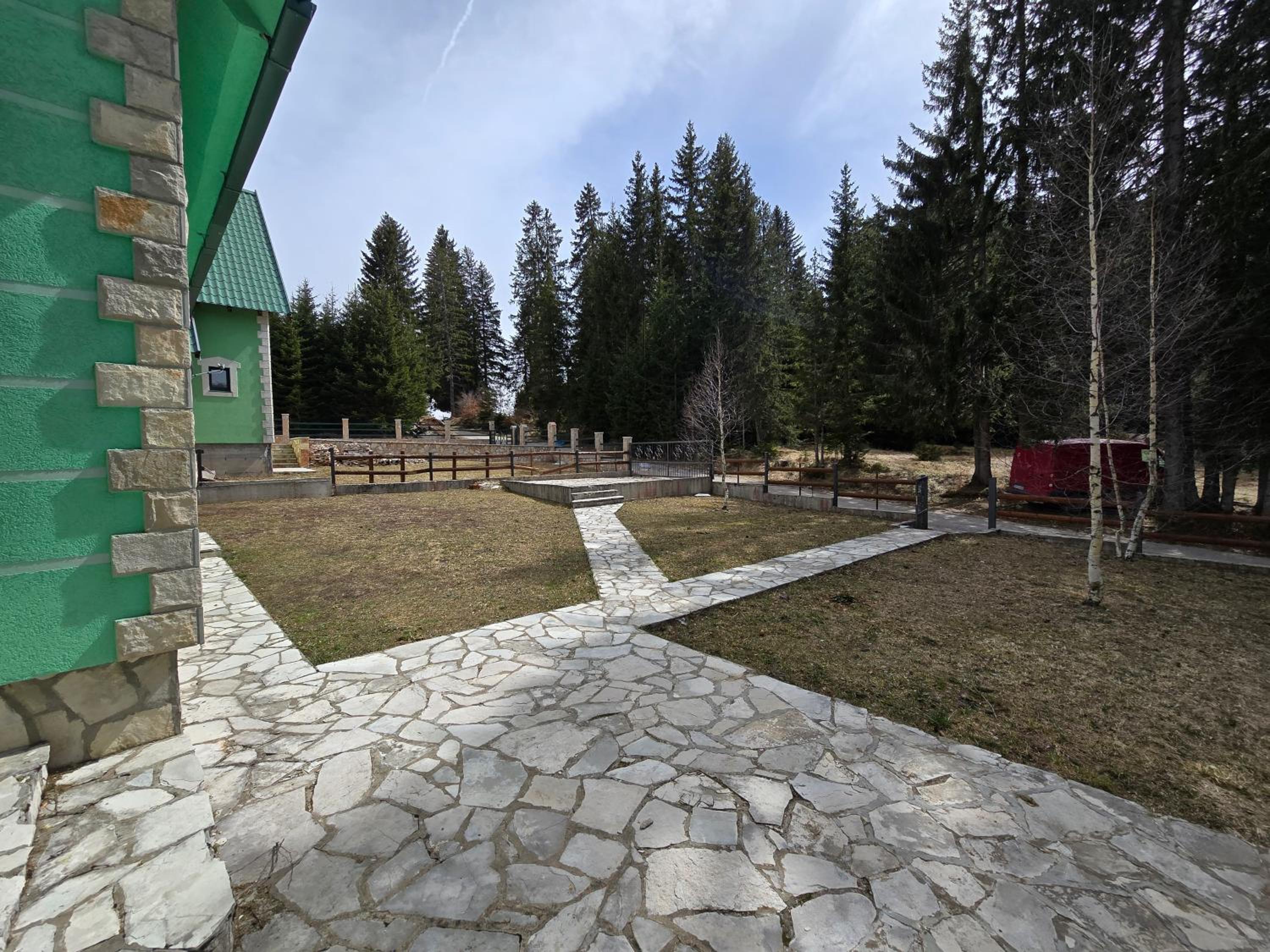 Photo 14