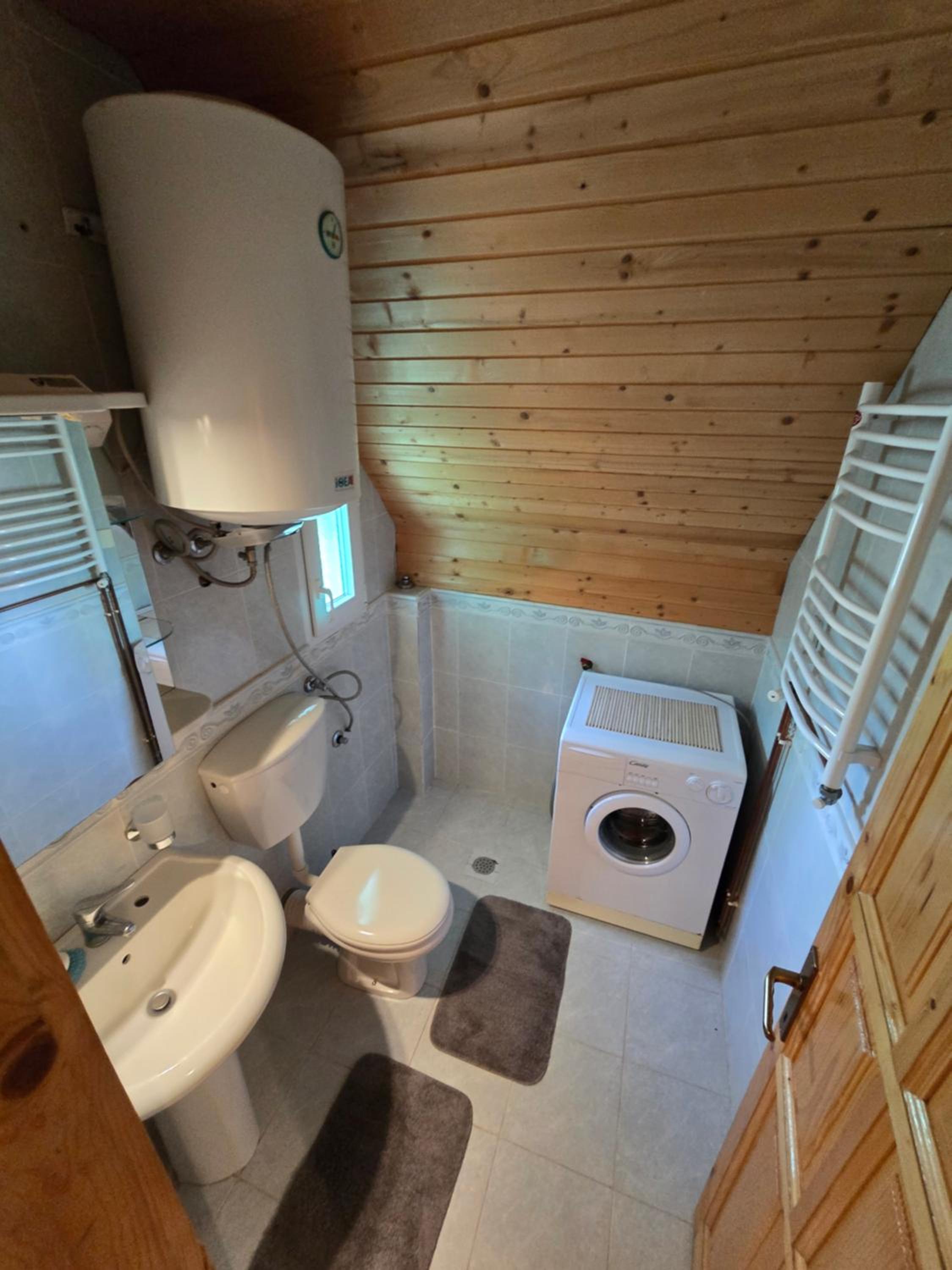 Photo 16