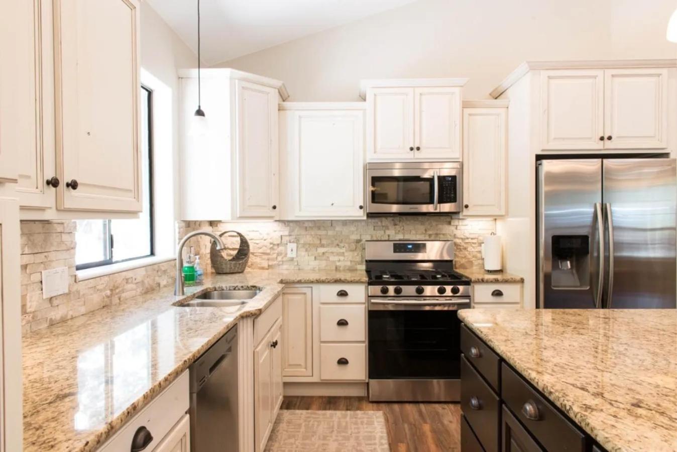 Midway Mountain Cabin Near Park City 7 bdrm 4ba view 3