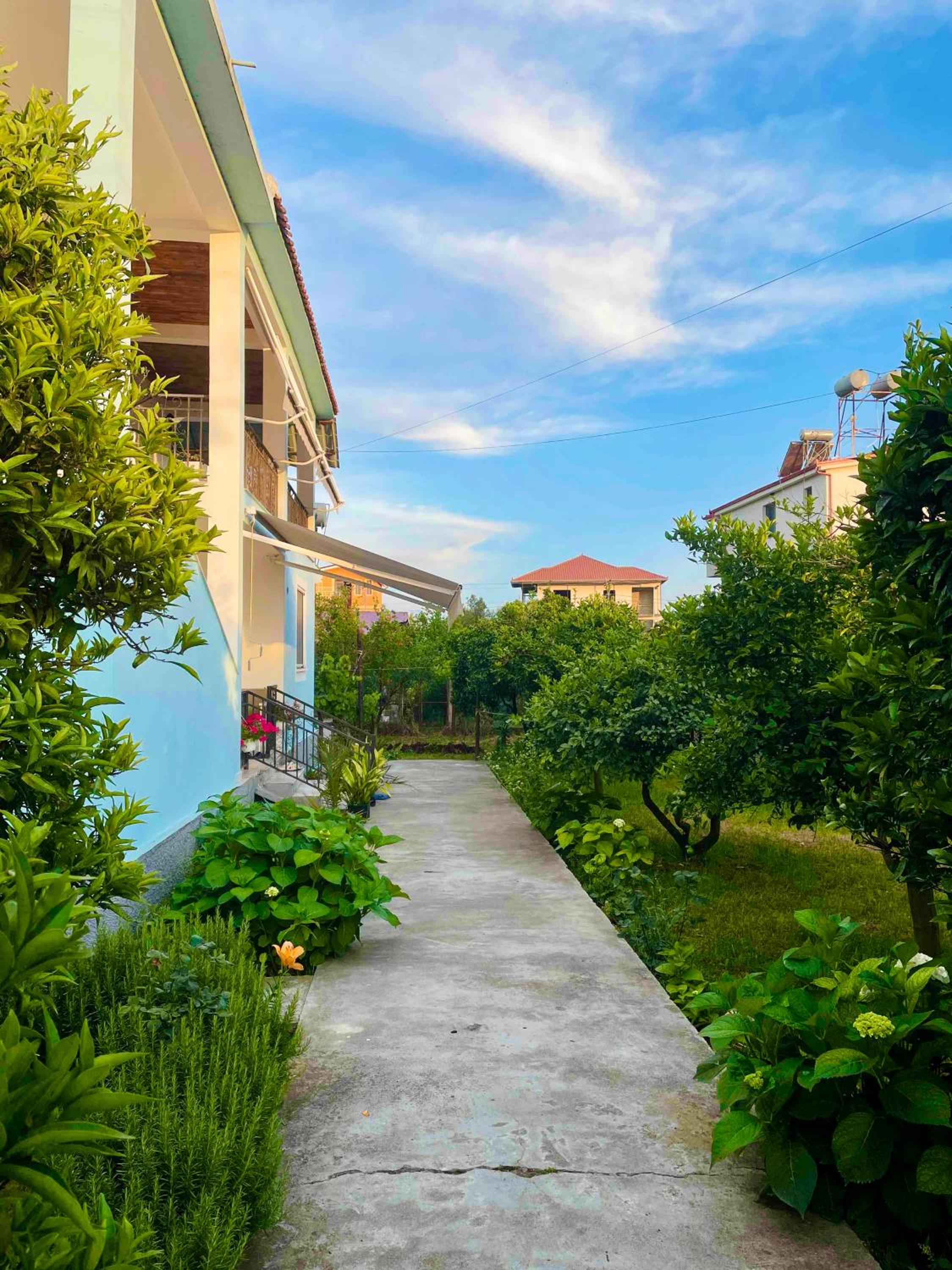 Mia Guest House - Entire home with balcony & garden